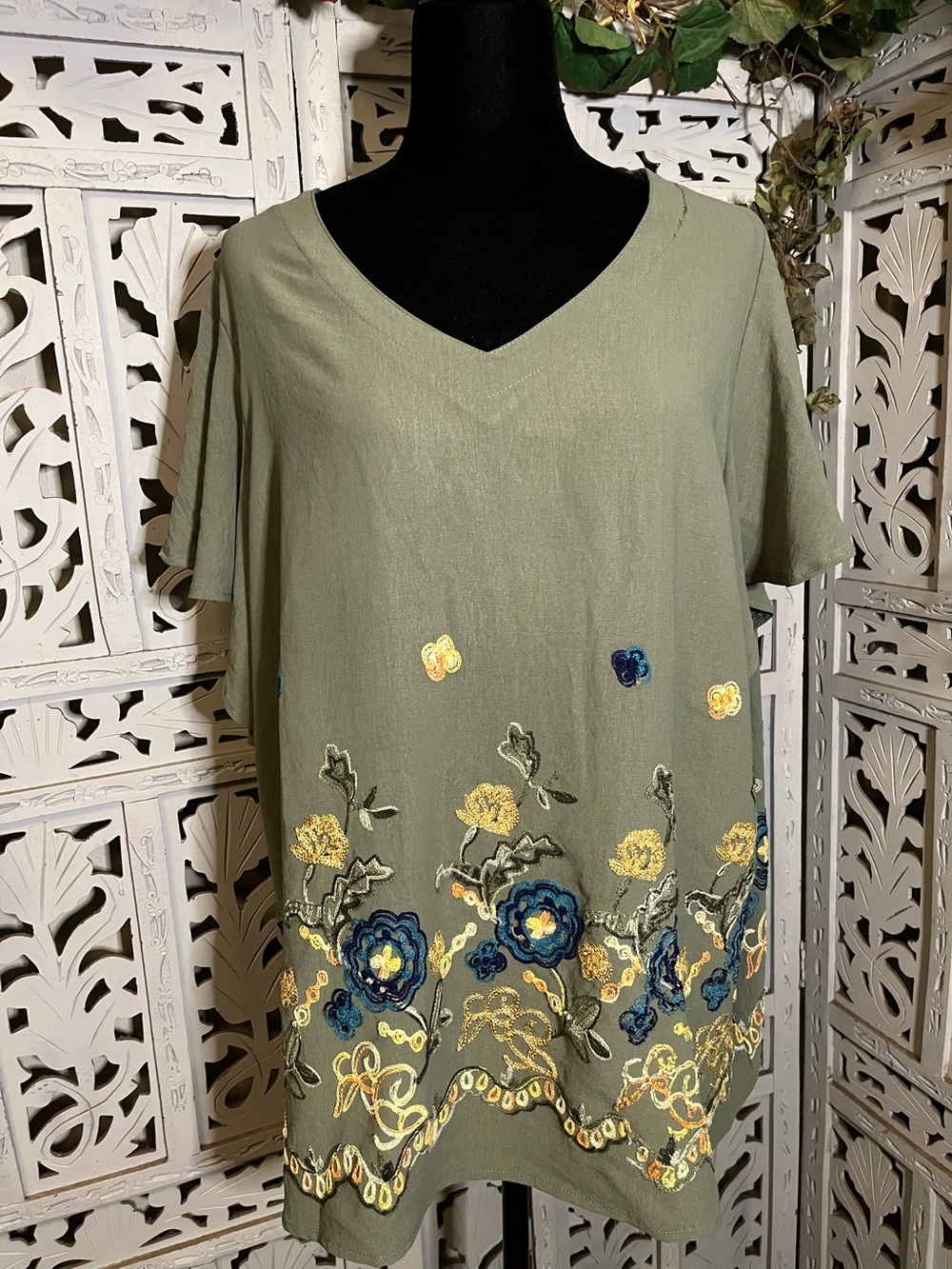 AMARI BOHO-CHIC SAGE GREEN WITH FLORAL EMBROIDERED FLOWER TOP